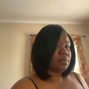 Meet your Posher, Shawnae